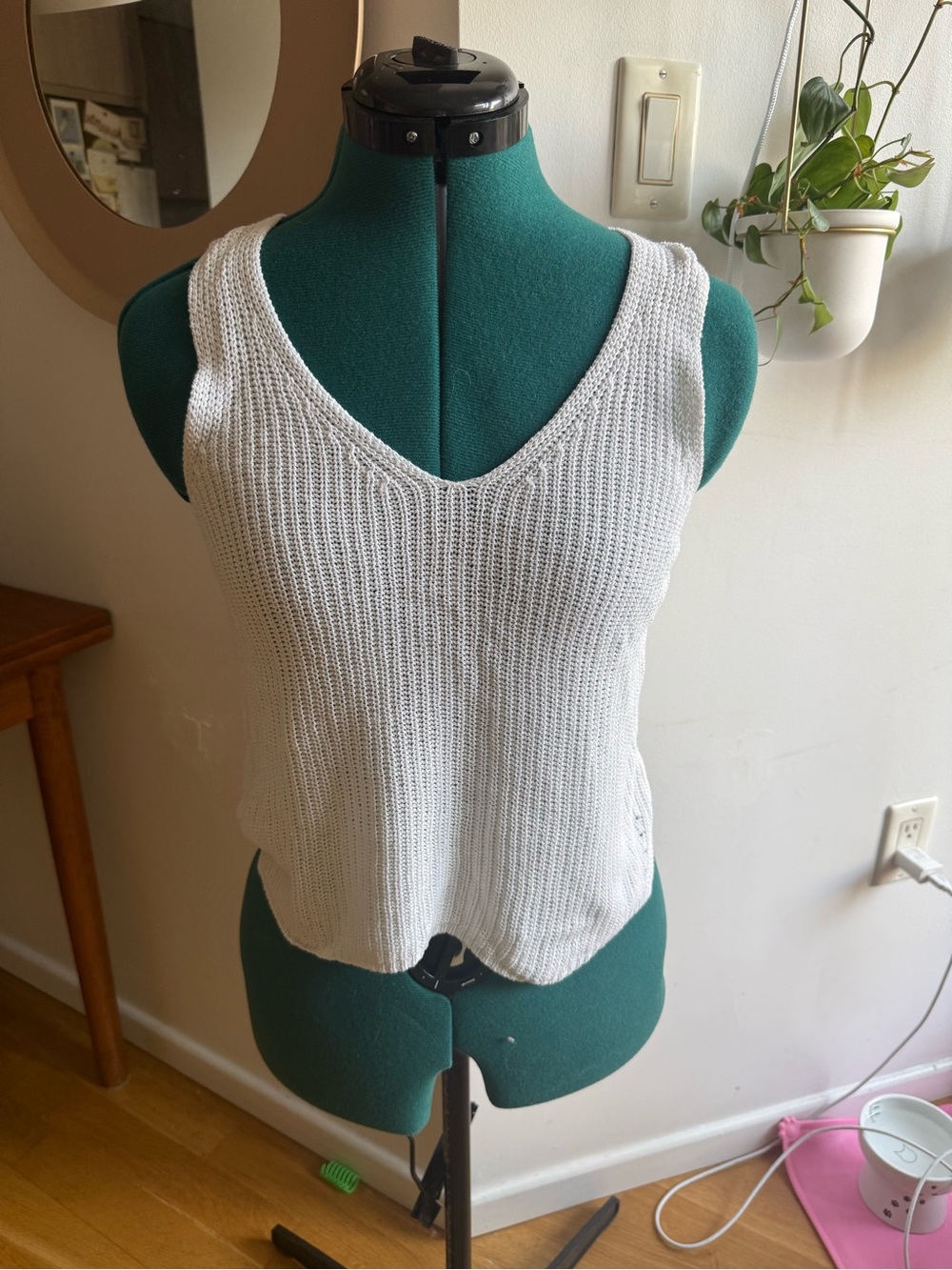 mittoshop White Knit V-Neck Tank